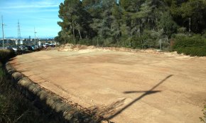 Adif descarta reprendre les obres del pàrquing provisional de l'estació de l'AVE del Camp de Tarragona