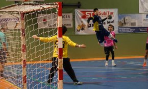 Vibrant partit entre el CH Cambrils i el CH Martorell que acaba amb un empat en el marcador