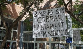 El servei de neteja de les instal·lacions esportives recupera la normalitat després de mesos d'impagaments a les treballadores