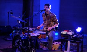 Arnau Obiols presenta el seu «Mont Cau» a la Cripta