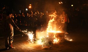 El funeral per la Reina del Carnaval i una sardinada clouen els actes del Carnestoltes 2025