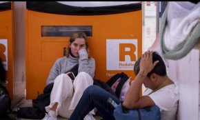 Caos ferroviari en les dues primeres jornades de la represa del servei ferroviari entre Tarragona i Barcelona