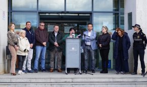 L'Ajuntament condemna l'assassinat de l’educadora social de Badajoz amb un minut de silenci i la lectura d'un comunicat