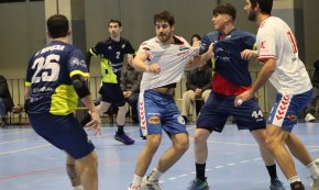 El CH Cambrils s'imposa a la pista del BM Granollers i s'enfila a la sisena posició del seu grup