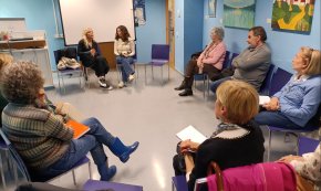 L'escriptora Mercè Mascaró presenta la seva novel·la 'Caure al buit' al Club de Lectura Adult de la Biblioteca
