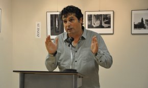 «Zones», l'exposició fotogràfica de Rubén Perdomo que retrata l'arquitectura i la natura de la zona de Tarragona
