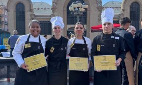 Sara Frifra i Jenny Mieres de l'Escola d'Hoteleria i Turisme, finalistes en la categoria de cuina als Premis Gastronòmics Josep Lladonosa