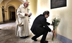 El president de la Generalitat homenatja el Cardenal Vidal i Barraquer a la cartoixa de la Valsainte