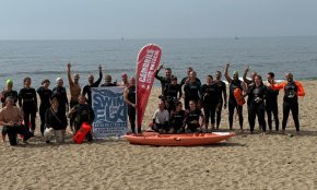 El Cambrils Club Natació recapta 200 euros per la Swim for ELA amb la seva Nedada Solidària