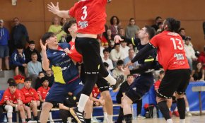 Derrota contundent del CH Cambrils a la pista del líder, l'Handbol Ribes