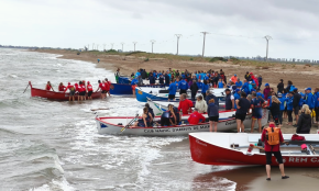 El Club Rem Cambrils organitza la segona etapa de La Gran Travessia del Llagut Català entre Riumar i l’Ampolla