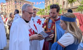 Salou i Montsó exploren un agermanament per reforçar vincles històrics i culturals