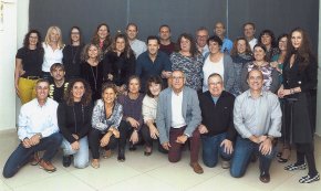 Els atletes del Club Atletisme Cambrils de la dècada dels 80 es retroben en un dinar de germanor