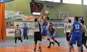 El CB Cambrils guanya al Ploms Salle Reus i es col·loca segon