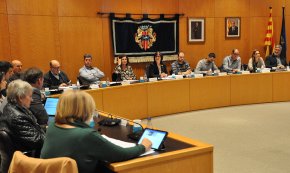 L'oposició dubta sobre el cost i l'obertura de Ràdio Cambrils