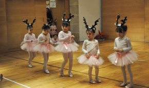 Alumnes del Centre de Dansa Cambrils protagonitzen la mostra de dansa «Arriba Nadal»