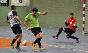 Treballada victòria del CFS Mediterrani a la pista del Casals Tortosa