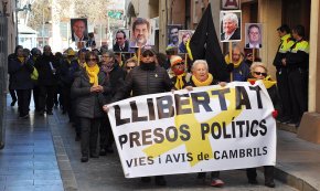 Ni el fred ni el vent doblega els Avis i Àvies cambrilencs