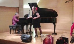 Espectacle d'òpera a la Cripta amb la soprano Núria Esquius i el pianista Eladi Dalmau