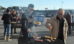 La Cooperativa Agrícola acull l'esmorzar popular de Sant Antoni