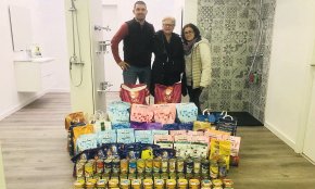 Amigats Cambrils recull més de 100 quilos de pinso per a gats en la seva campanya solidària