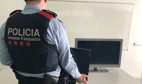 Els Mossos d'Esquadra detenen dos homes per robar deu televisors a un càmping de Salou