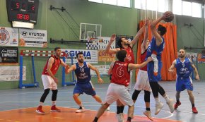 Còmode triomf del CB Cambrils a casa davant dels Monjos