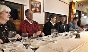 Ensenyant a salvar vides, amb Antoni Castro, degà de la Facultat de Medicina de la URV