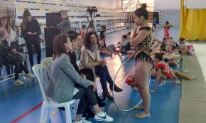Les exgimnastes d'elit Ana Bautista, Teresa Fuster, Tania Lamarca i Montse Martín visiten l'Hospitalet de l'Infant