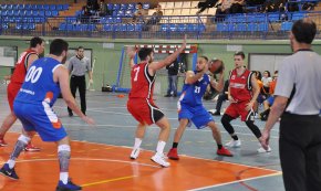 Derrota per un punt del CB Cambrils a la pista del CB Montblanc