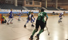 El Cambrils CH goleja a l'Amposta i escala posicions a la classificació 