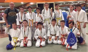 Bona actuació dels judokes més petits del Club Escola de Judo Dojo Cambrils a la competició Interclubs