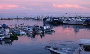 Ports de la Generalitat sanciona 11 barques de pesca cambrilenques per llençar peix dins del port