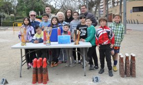 Es disputa la jornada final de la competició escolar de bitlles catalanes