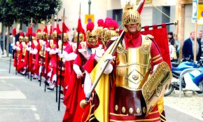 S'enceten els actes de la Setmana Santa a Cambrils marcats pel 10è aniversari dels Armats de la Puríssima Sang