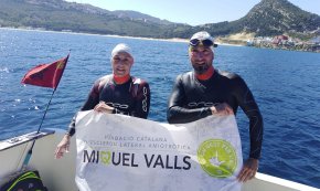 Repte solidari contra l'ELA: Cristina Vallespí i David Díaz creuen nedant l'Estret de Gibraltar