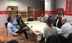 El PSC de Cambrils es reuneix amb representants de la comunitat gitana cambrilenca