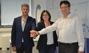 ERC, Junts per Cambrils i l'NMC formalitzen el pacte de govern municipal pel mandat 2019-2023
