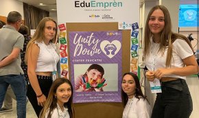 Un grup d'alumnes del col·legi Cardenal Vidal i Barraquer guanya el primer premi al Millor Pòster de la Jornada EduEmprèn Catalunya