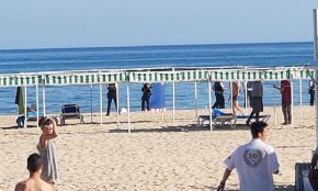 Mor un home de 31 anys ofegat a la platja del Regueral