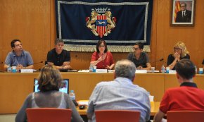 S'aproven les retribucions de l'alcaldessa, dels regidors i dels tres càrrecs de confiança