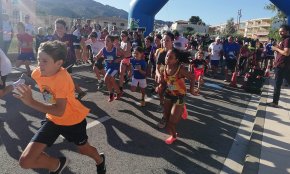 Més de 300 corredors participen a la 12a Cursa popular de l'Hospitalet de l'Infant