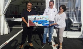 Vent d’Estrop lliura el Premi a la Concòrdia Fede Baïllo al Club Nàutic Cambrils