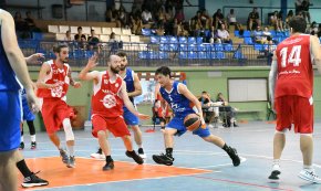 Els nou equips del CB Cambrils celebren una jornada d'amistosos per preparar la competició de lliga