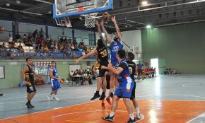 Treballada victòria del CB Cambrils a casa contra els Veterans Salle Reus 