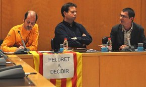 L'Ajuntament de Cambrils diu no a la moció de suport al referèndum pel dret a decidir enmig d'un clima de tensió