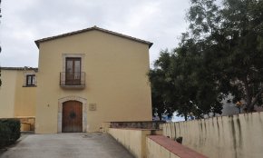 El ple aprova, per unanimitat, concedir una Menció Honorífica Municipal al Centre d'Estudis Cambrilencs 