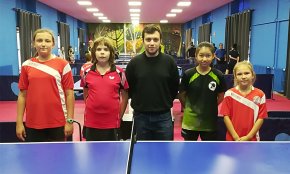 Subcampionat per a Fiona Aimé i quarta posició per a Renata Shypsha del CTT Cambrils al campionat provincial infantil de tennis taula