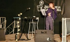 La poesia de la cambrilenca Eulàlia Canals i la música de Gessamí Boada clouen el festival Di(vi)nes de Reus