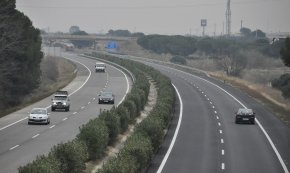 Foment encarrega un estudi sobre el trànsit a l'AP-2 i l'AP-7 un cop se suprimeixin els peatges